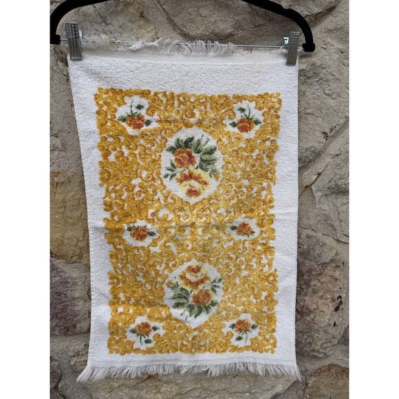 Vintage cannon yellow and gold rose hand towel - Picture 1 of 11